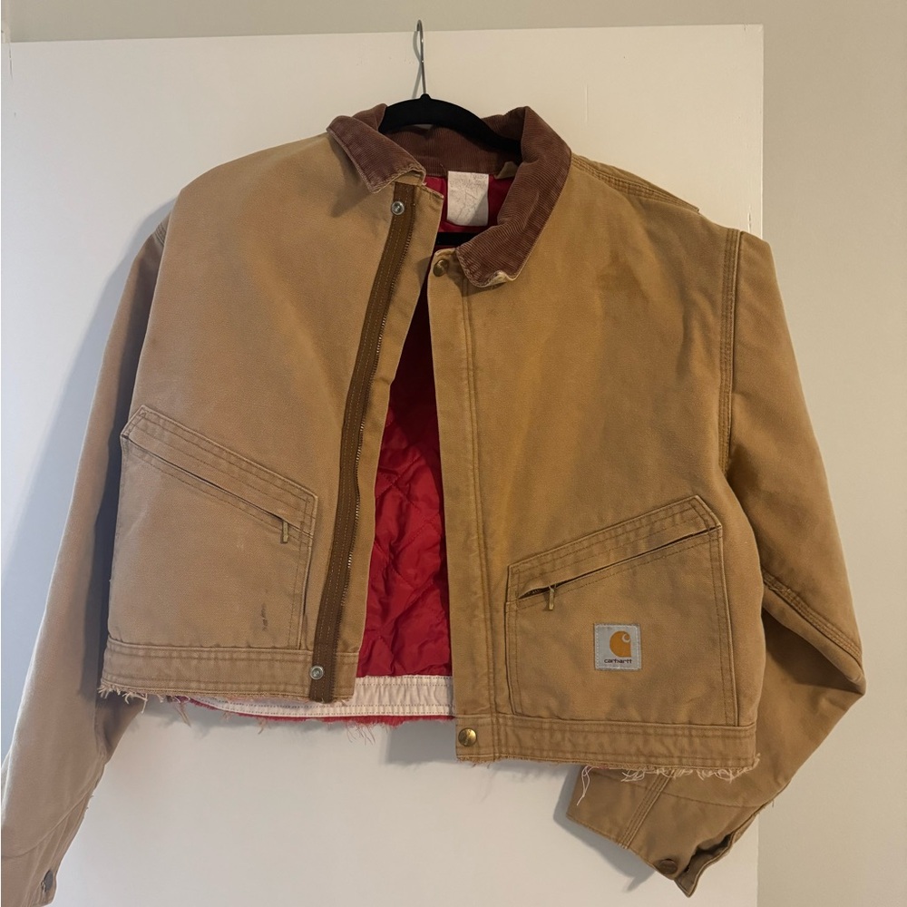Carhartt Tan Cropped Jacket with Red Lining